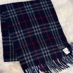 Burberrys Nova Check Lambswool Scarf